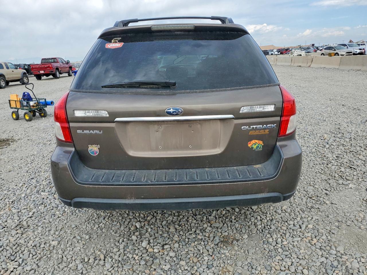 2009 Subaru Outback 2.5I Limited - Image 6