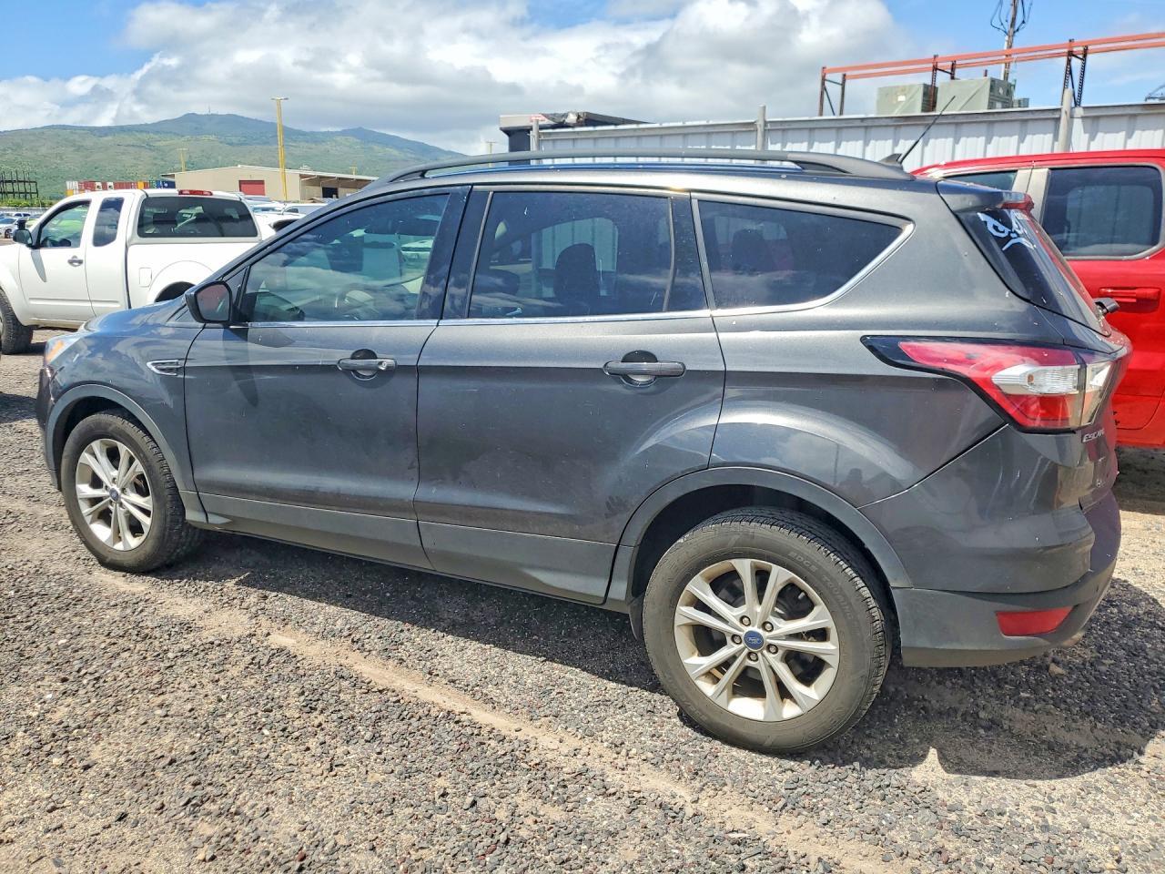 2018 Ford Escape Sel - Image 2