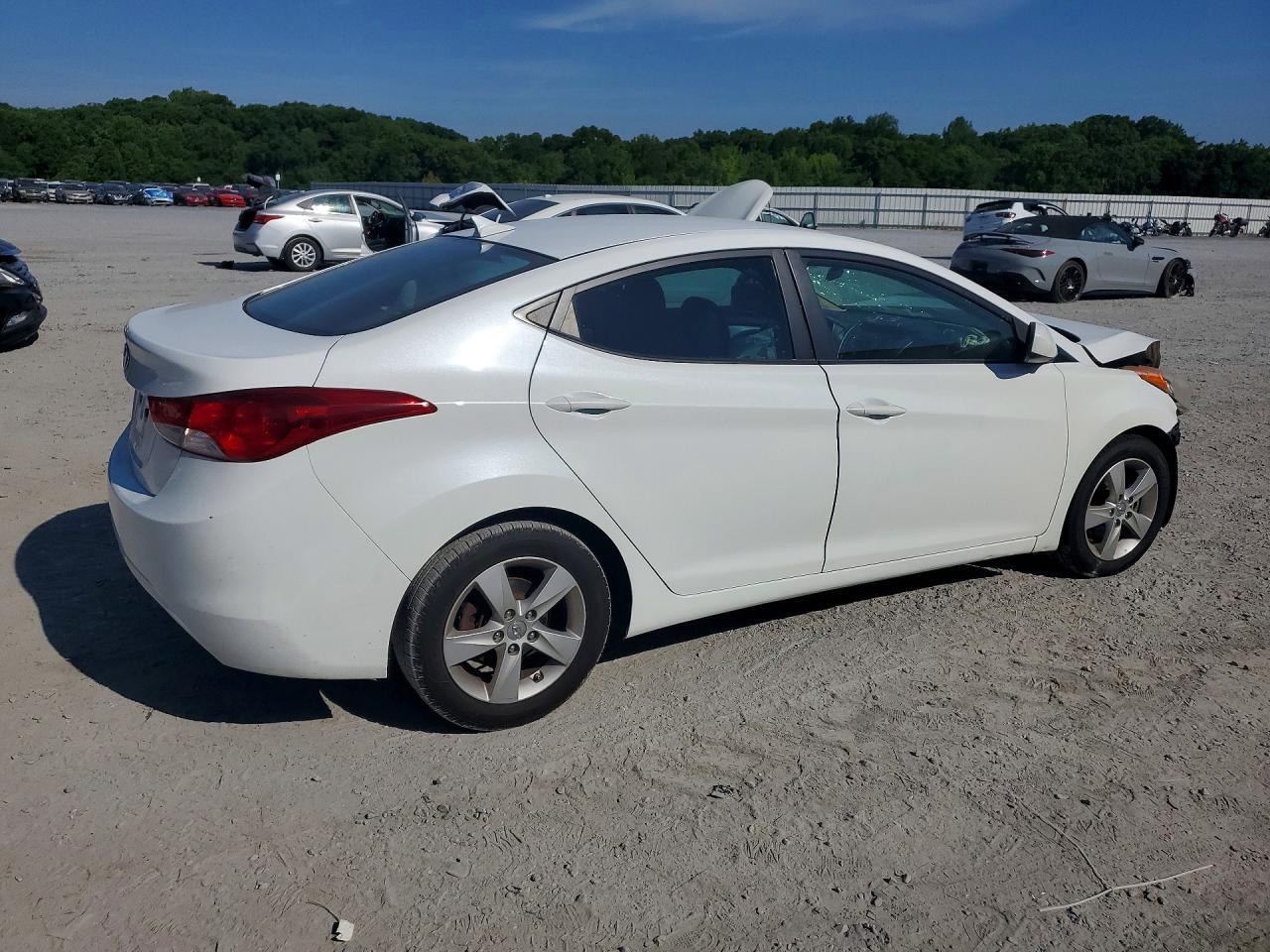 2013 Hyundai Elantra Gls - Image 3