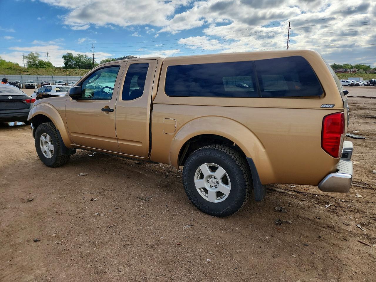 2005 Nissan Frontier Se - Image 2