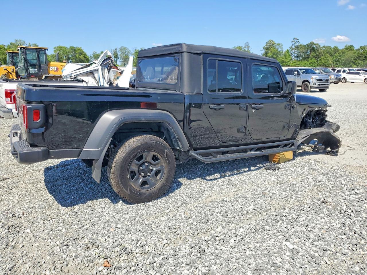 2021 Jeep Gladiator Sport - Image 3