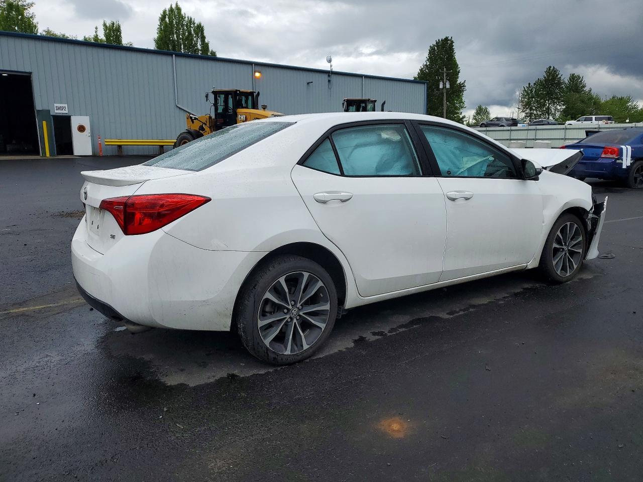 2018 Toyota Corolla Se - Image 3