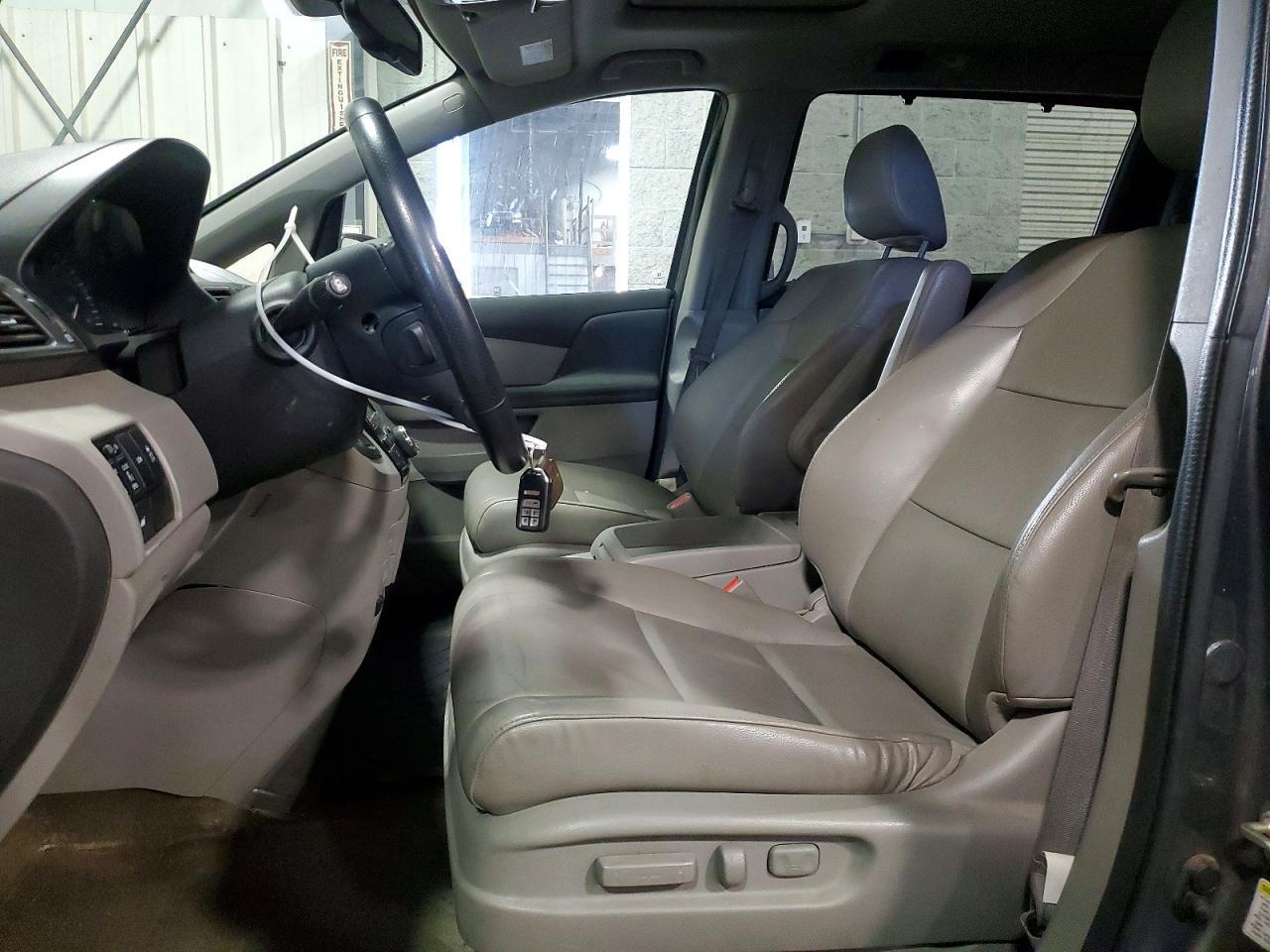2014 Honda Odyssey Exl - Image 7