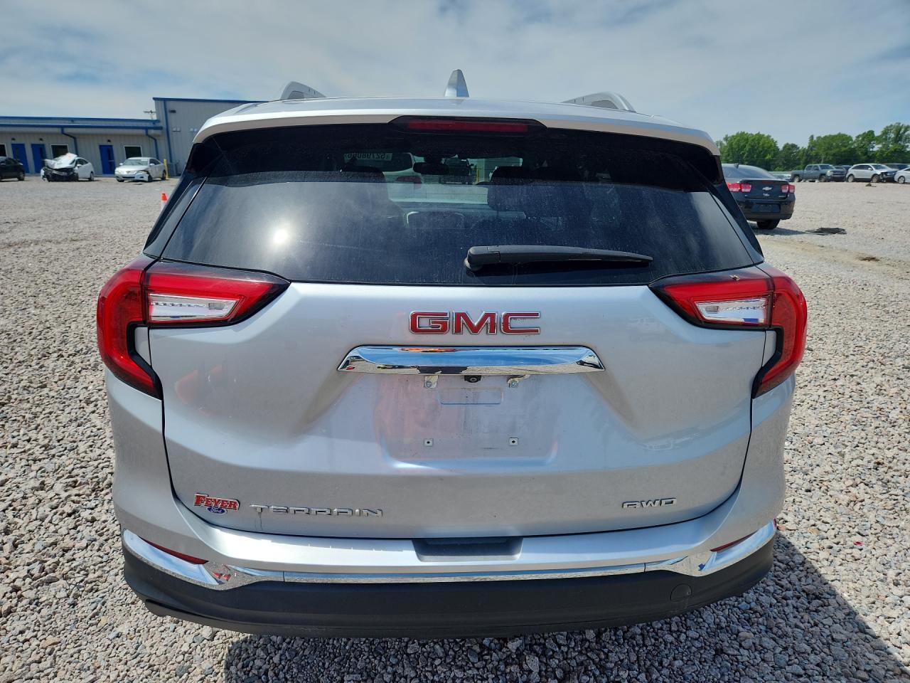 2022 GMC Terrain Denali - Фото 6