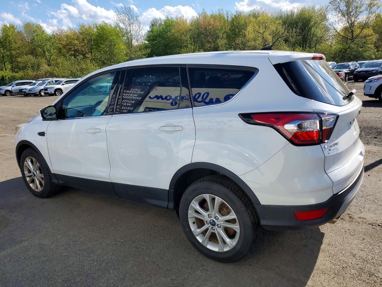 2017 Ford Escape Se - Фото 2