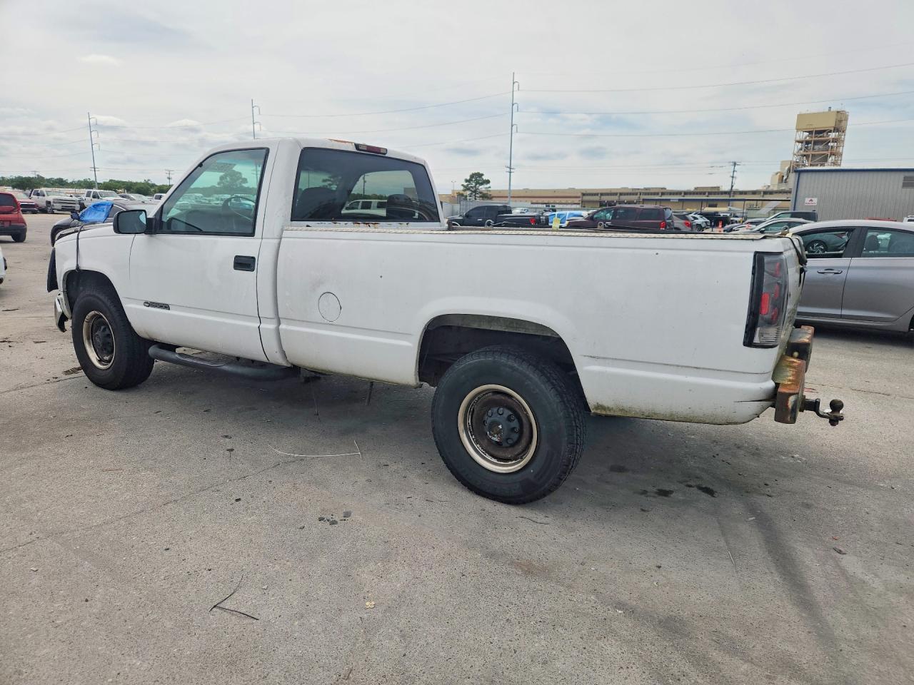 1999 Chevrolet Gmt-400 C2500 - Фото 2