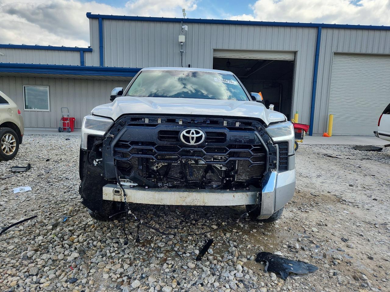 2023 Toyota Tundra Sr5 - Image 5