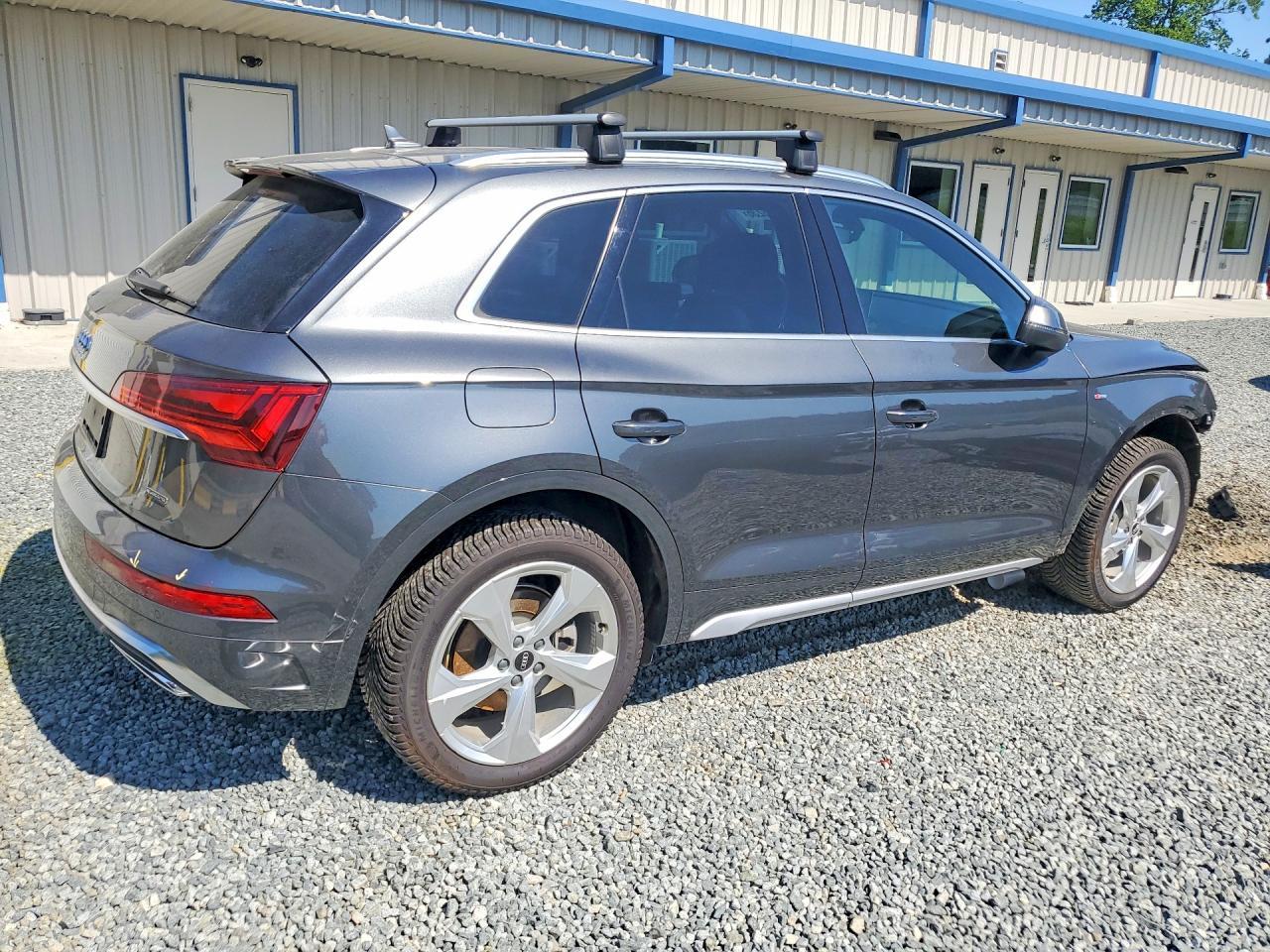 2022 Audi Q5 Premium Plus 45 - Фото 3