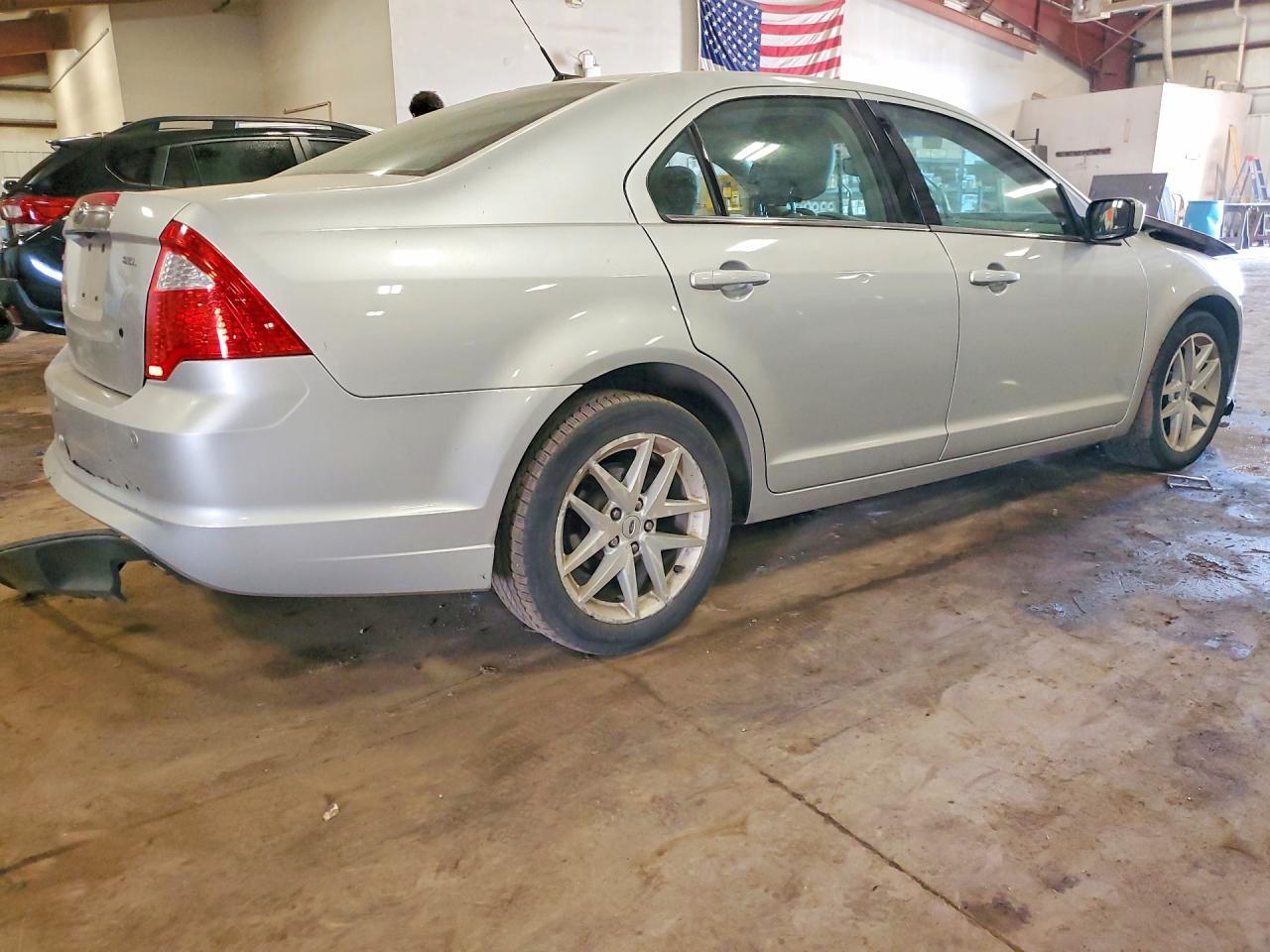 2012 Ford Fusion - Фото 3
