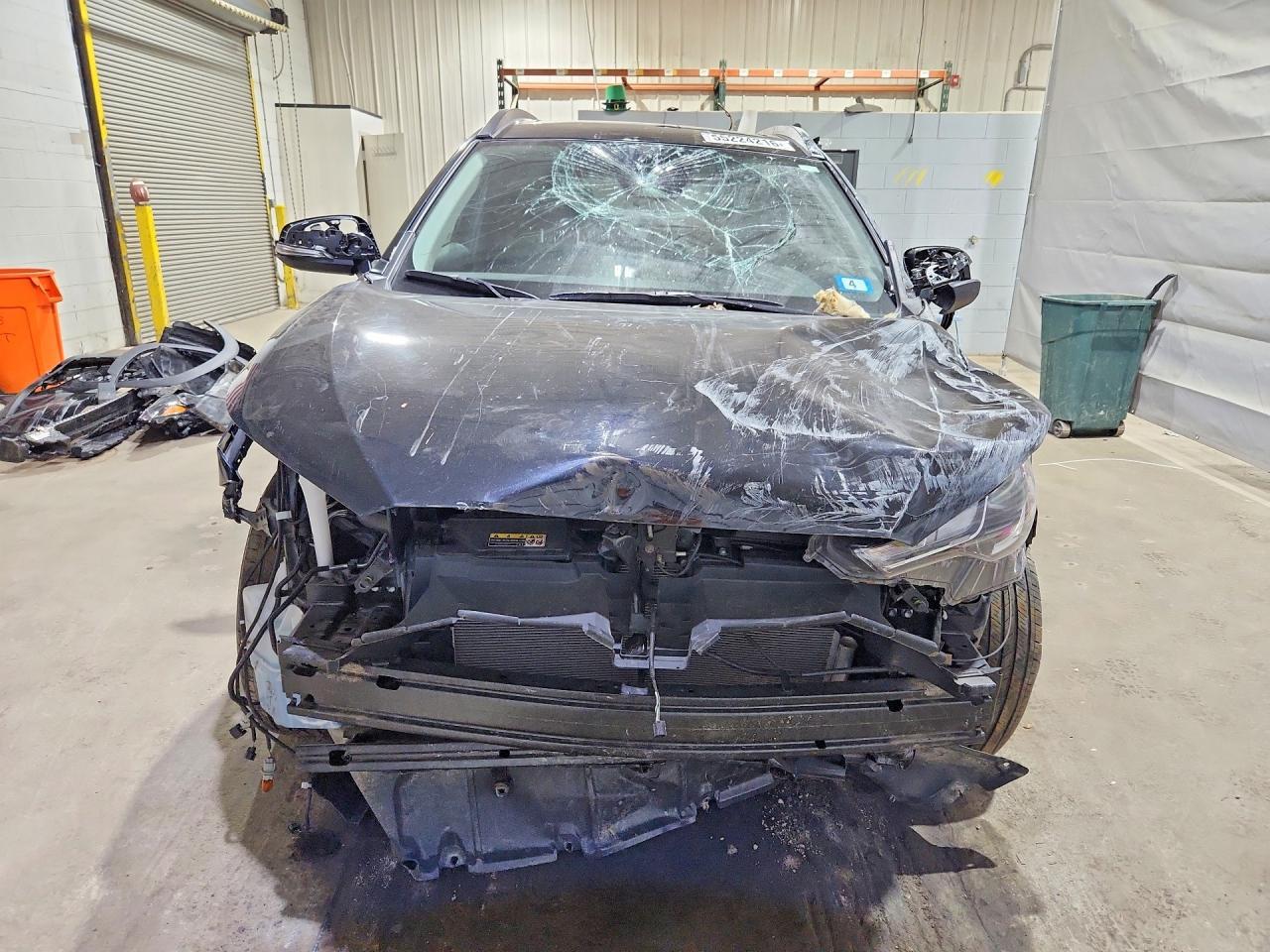 2024 Toyota Corolla Cross Le - Image 5