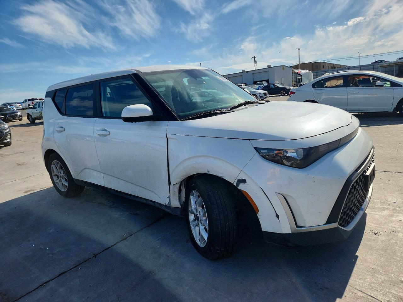 2023 Kia Soul Lx - Image 4