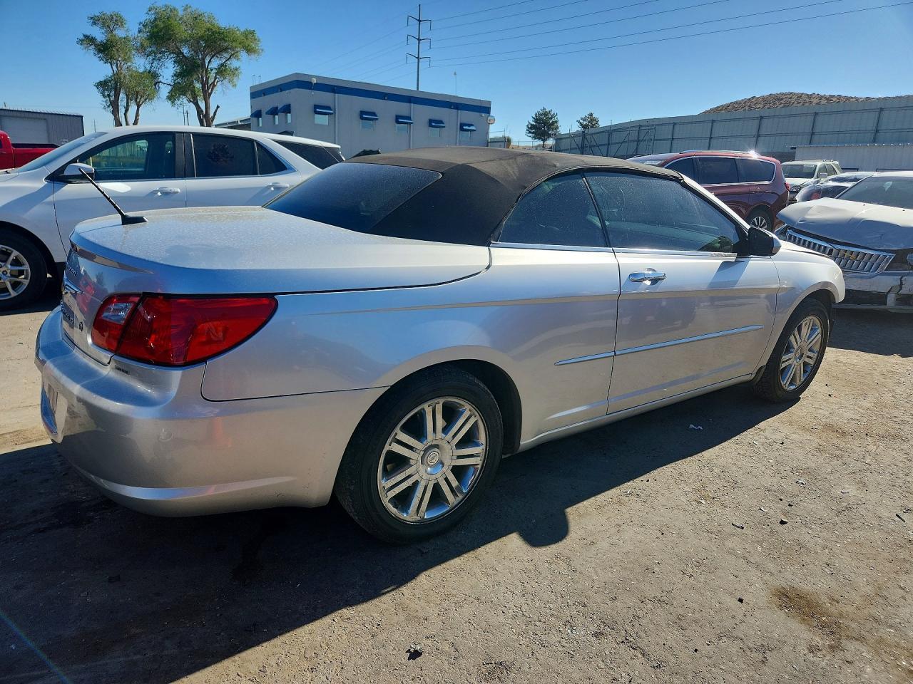 2009 Chrysler Sebring Limited - Image 3