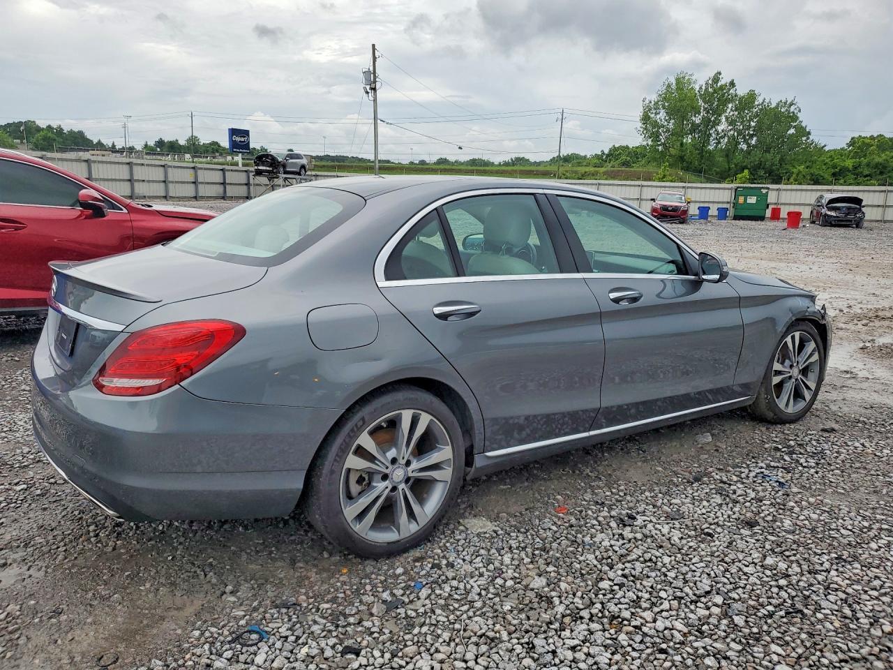 2017 Mercedes-Benz C 300 - Фото 3