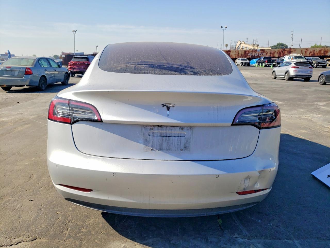 2018 Tesla Model 3 - Фото 6