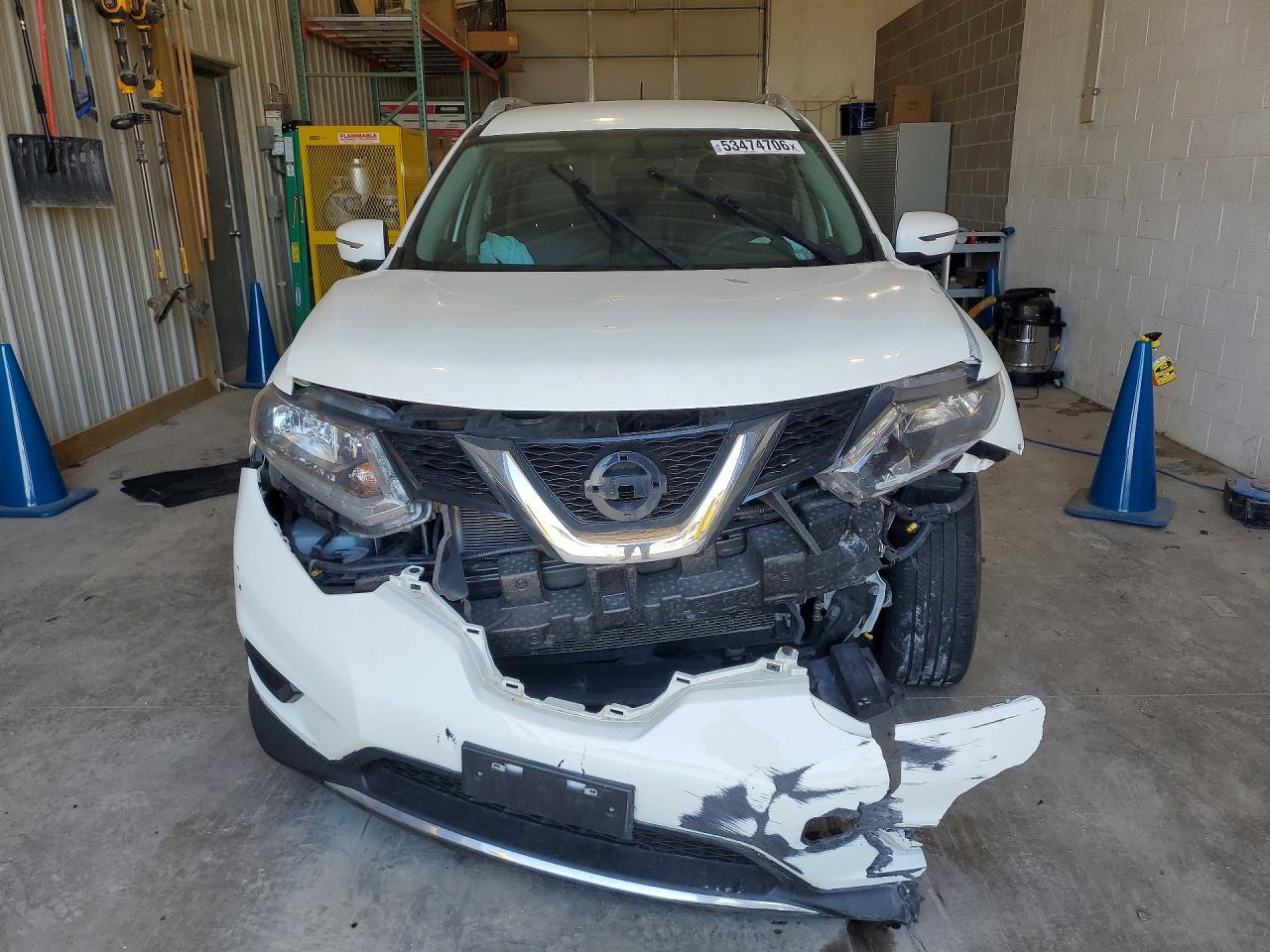 2016 Nissan Rogue Sv - Image 5
