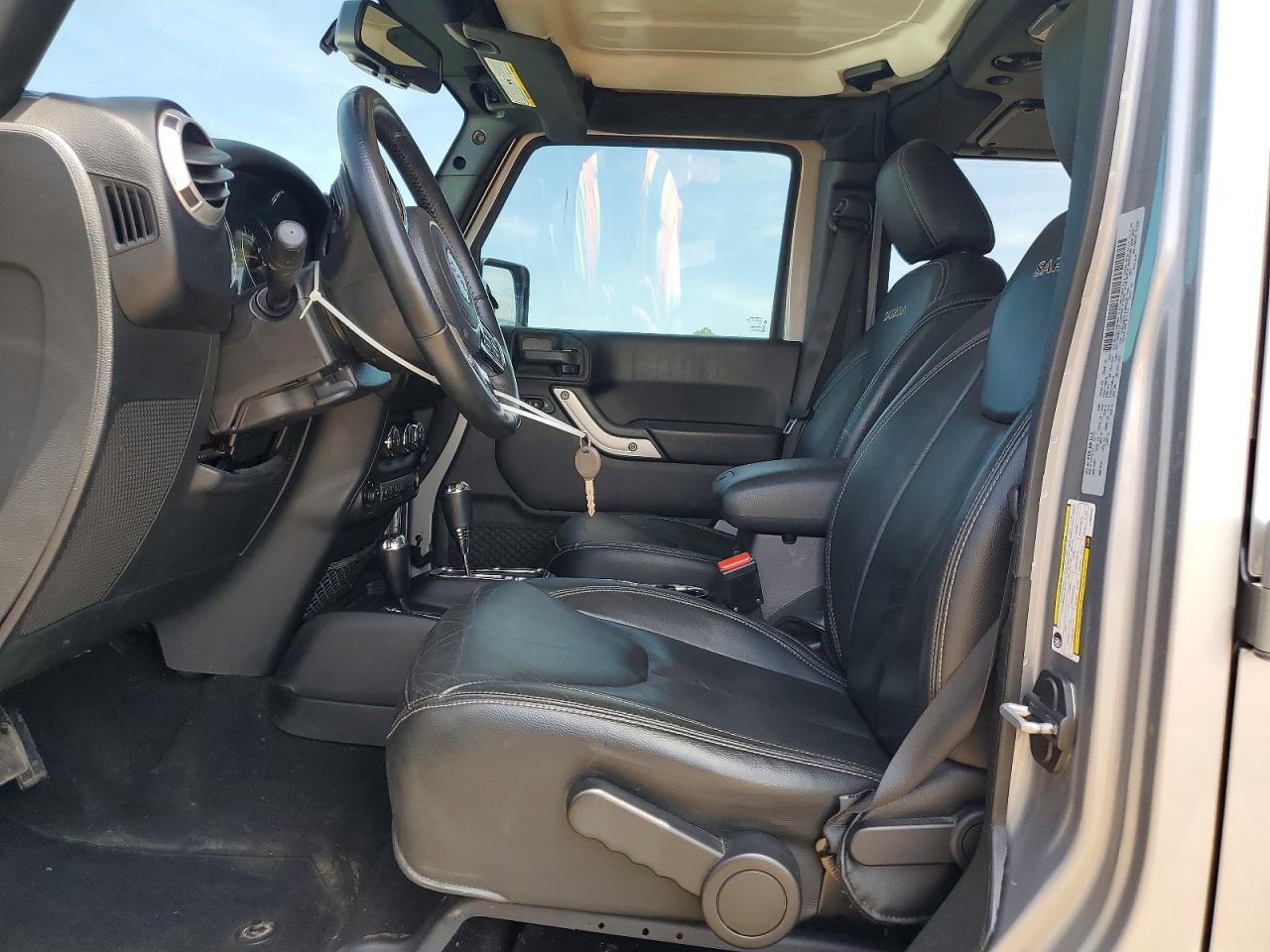 2018 Jeep Wrangler Unlimited Sahara - Image 7