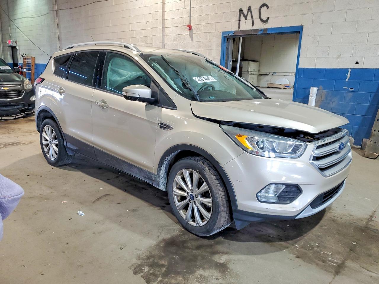 2017 Ford Escape Titanium - Image 4
