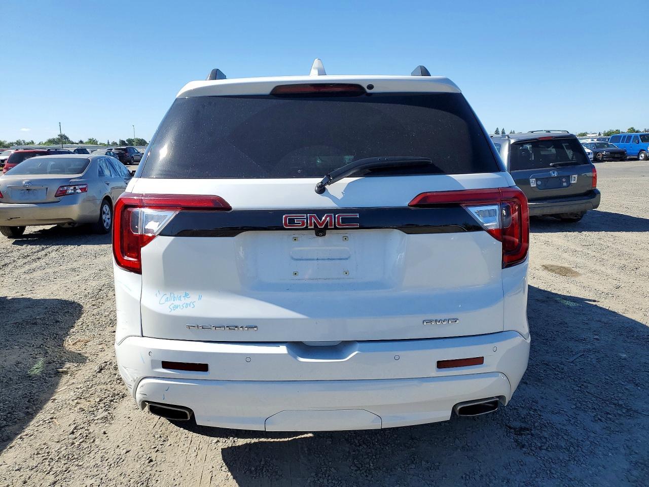 2023 GMC Acadia Denali - Фото 6