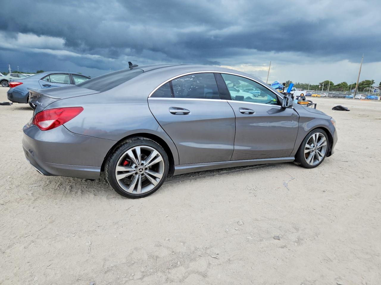 2018 Mercedes-Benz Cla 250 4Matic - Image 3