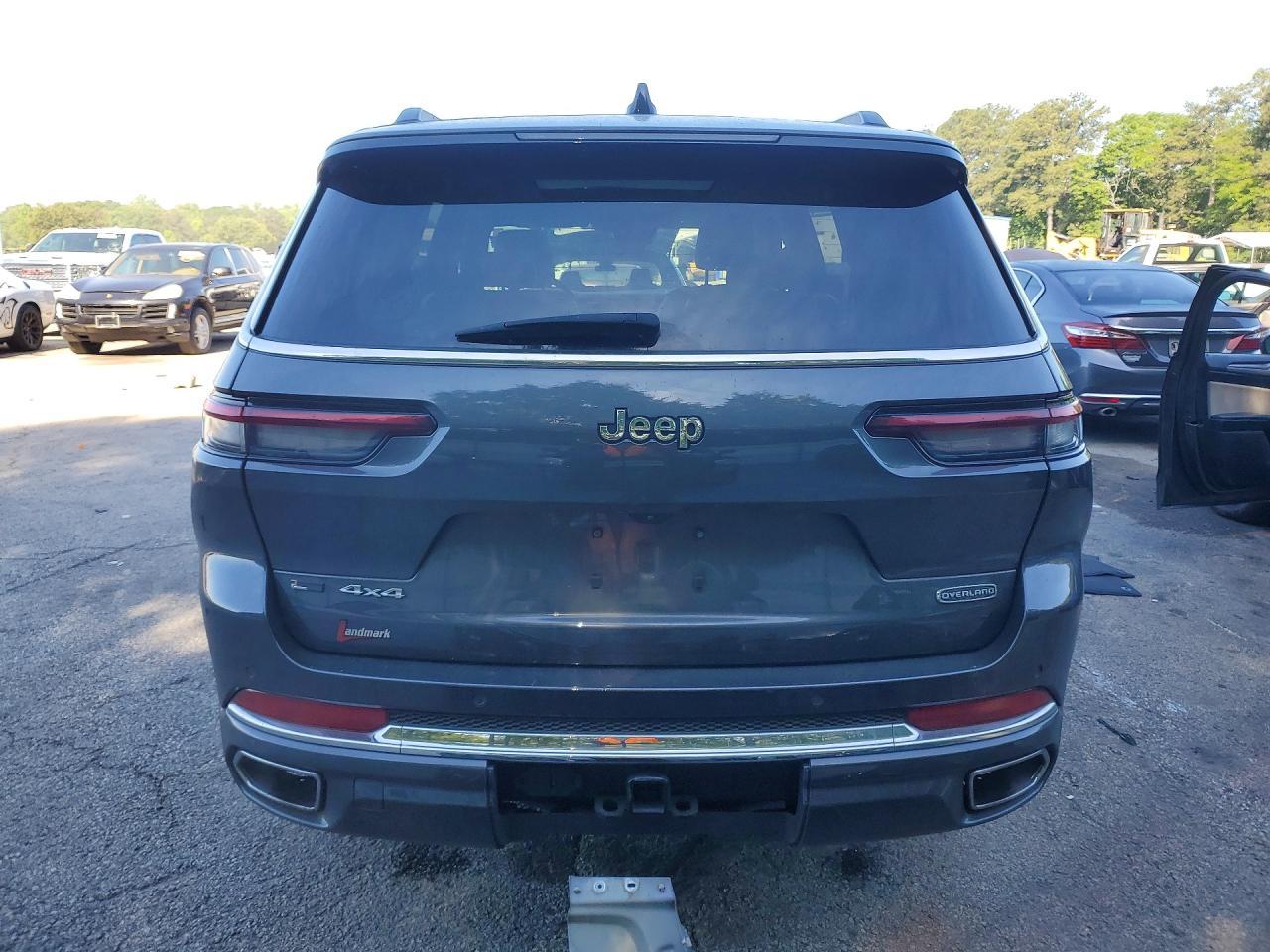 2023 Jeep Grand Cherokee L Overland - Image 6
