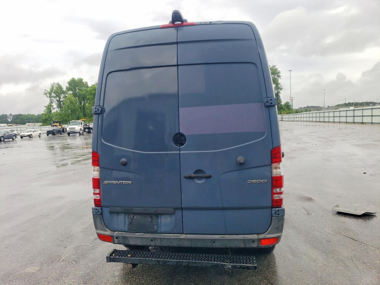 2018 Mercedes Benz Sprinter 2500 - Image 6