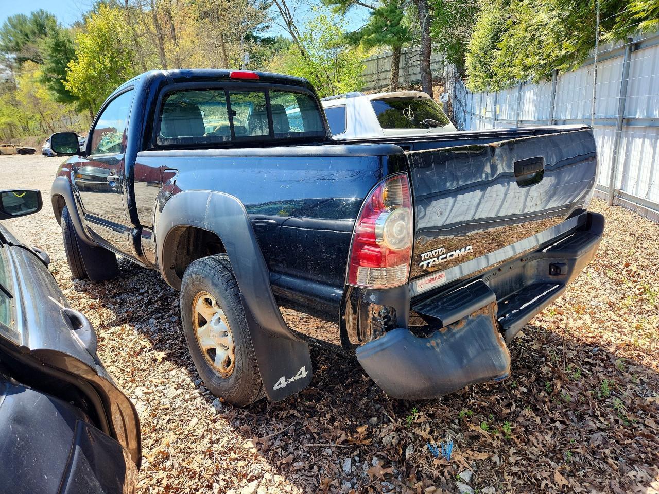 2011 Toyota Tacoma - Фото 2