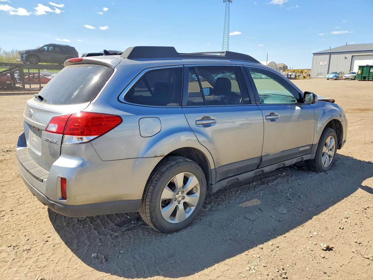2011 Subaru Outback 2.5I Limited - Фото 3