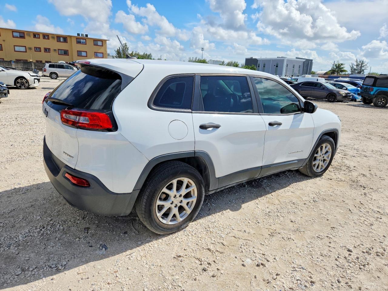 2014 Jeep Cherokee Sport - Фото 3