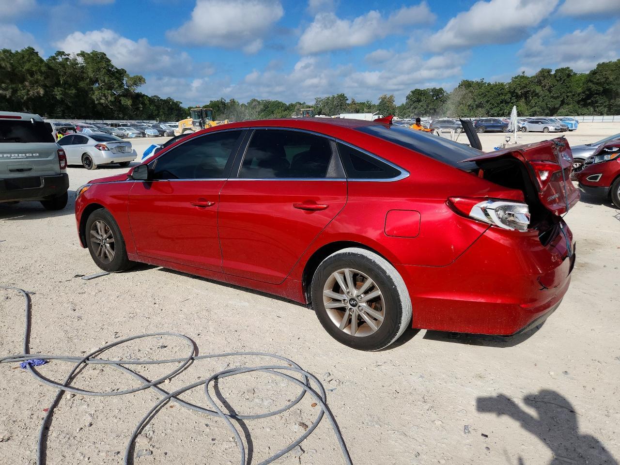 2017 Hyundai Sonata Se - Фото 2