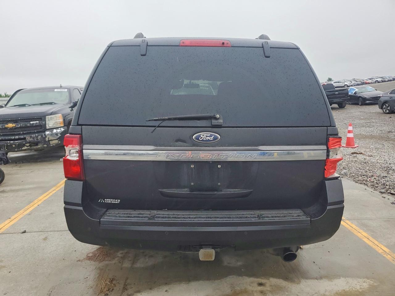 2015 Ford Expedition Xlt - Image 6
