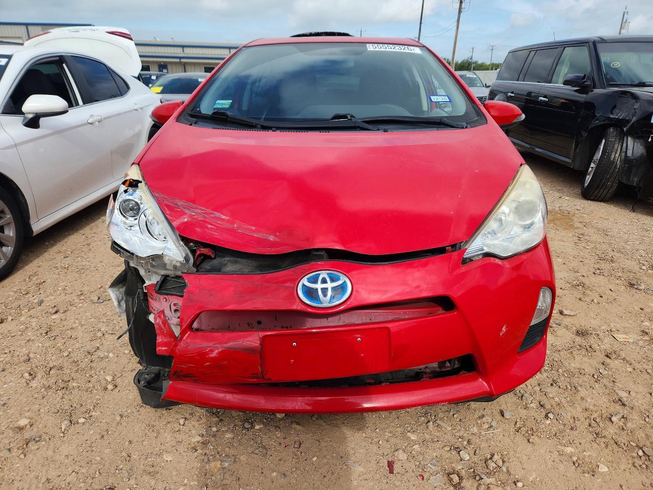 2014 Toyota Prius C Three - Image 5