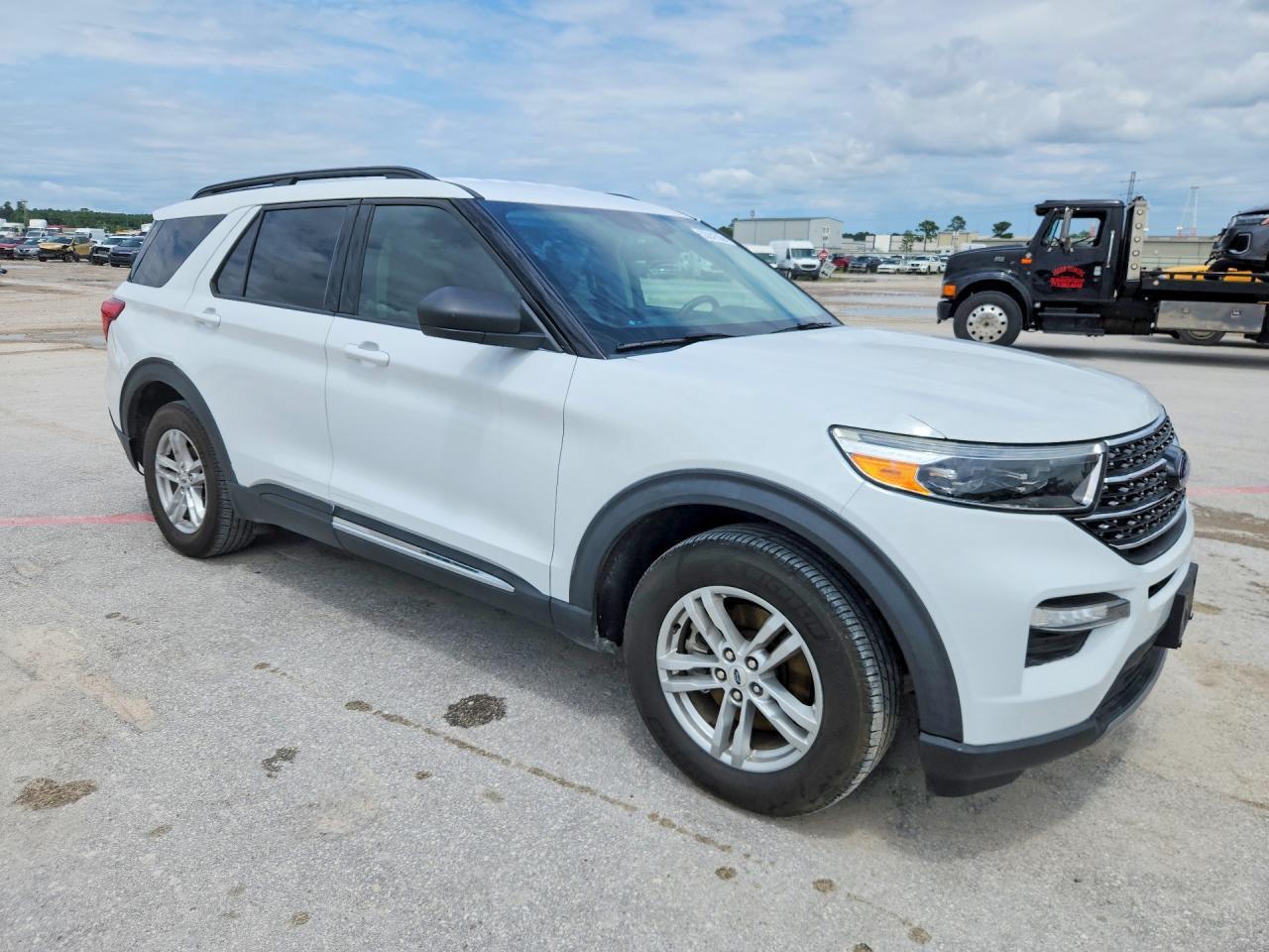 2020 Ford Explorer Xlt - Image 4