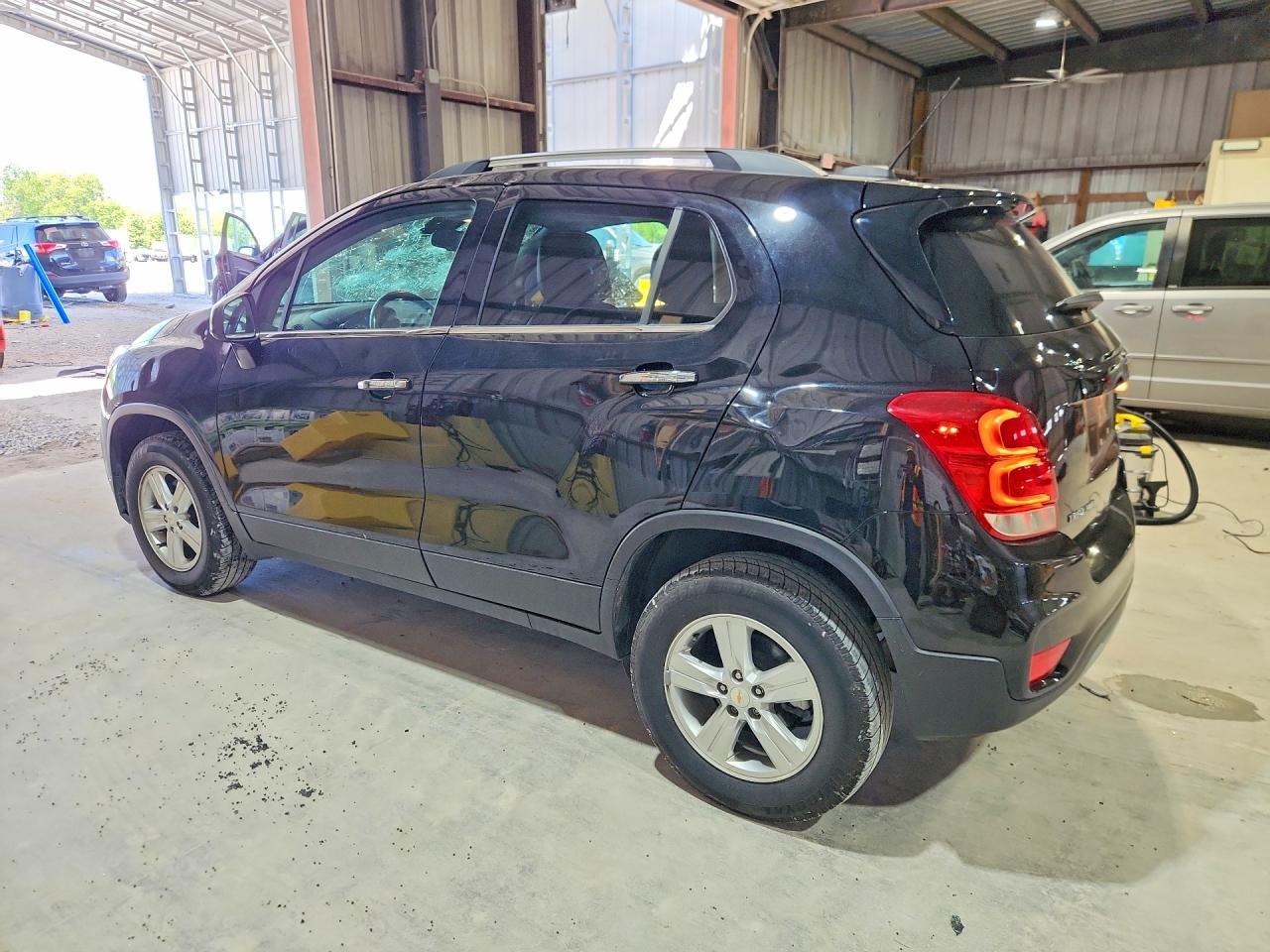 2020 Chevrolet Trax 1Lt - Фото 2