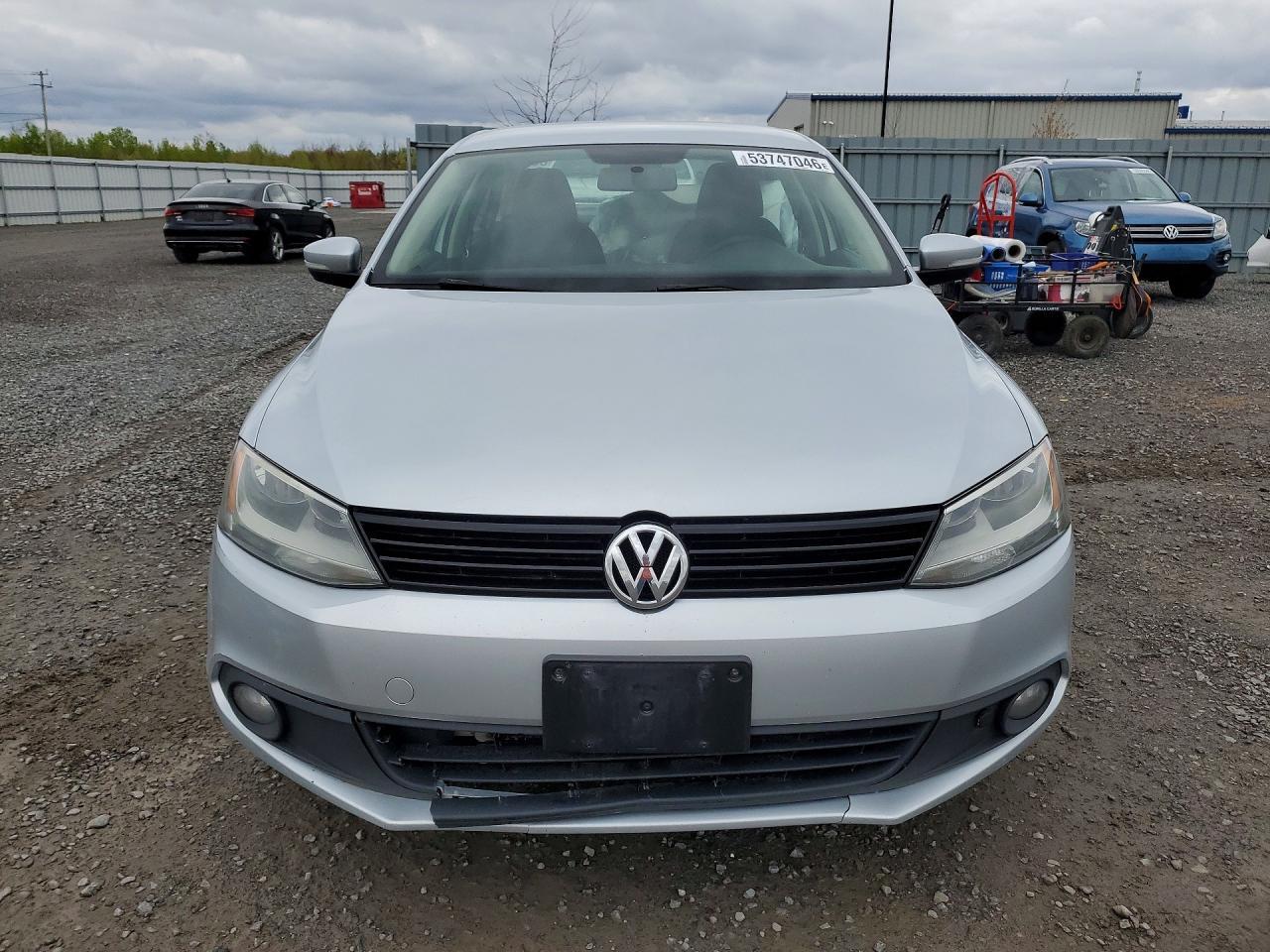 2014 Volkswagen Jetta Base - Image 5