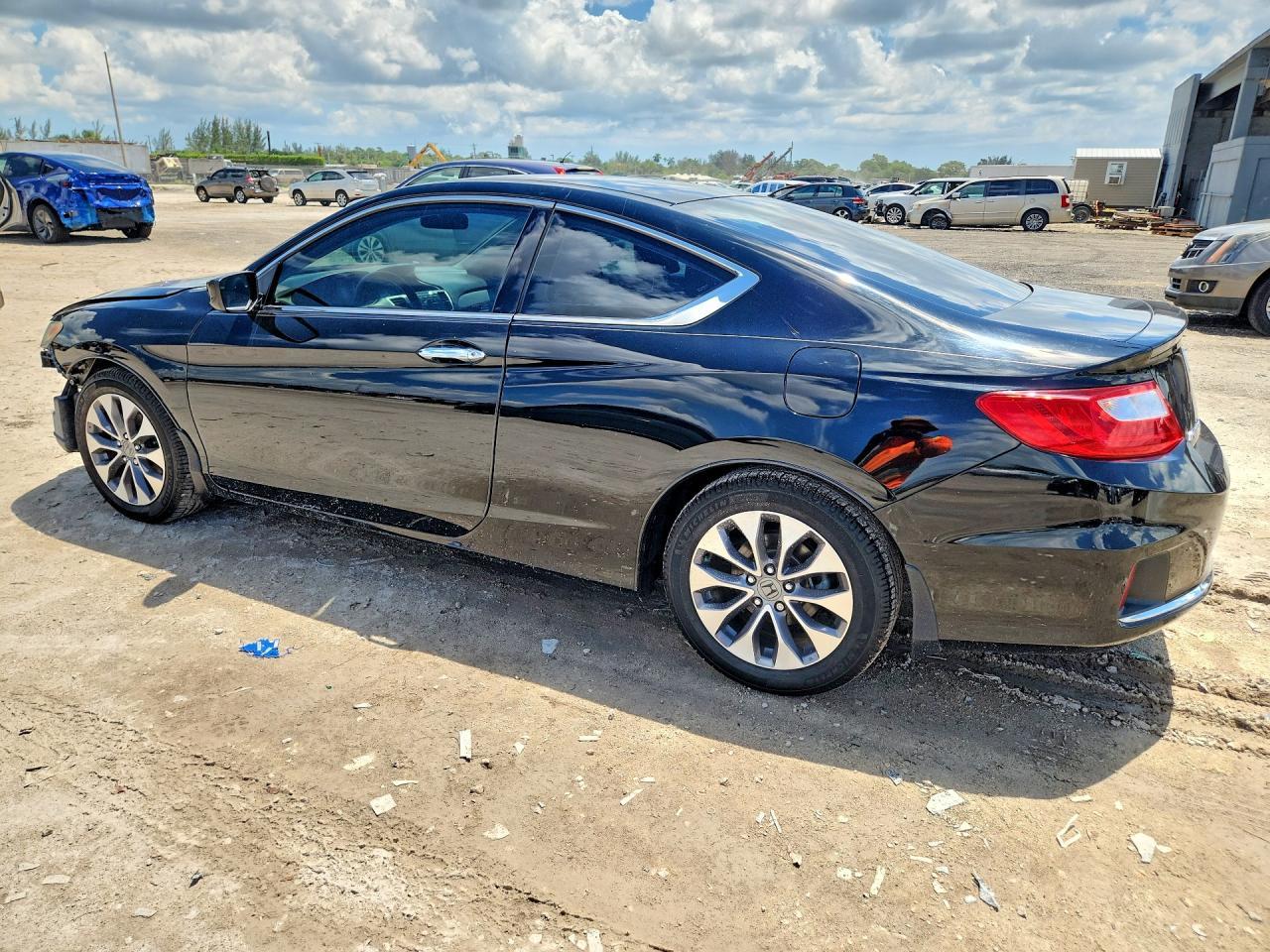 2013 Honda Accord Lx-S - Фото 2