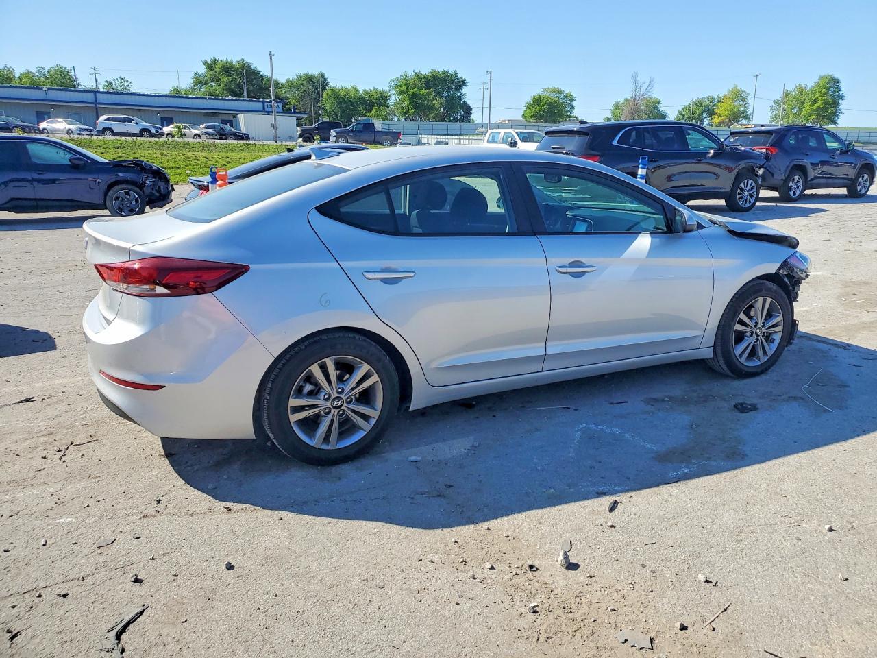 2018 Hyundai Elantra Sel - Фото 3