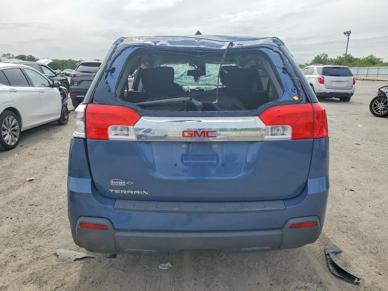 2011 GMC Terrain Sle - Image 6