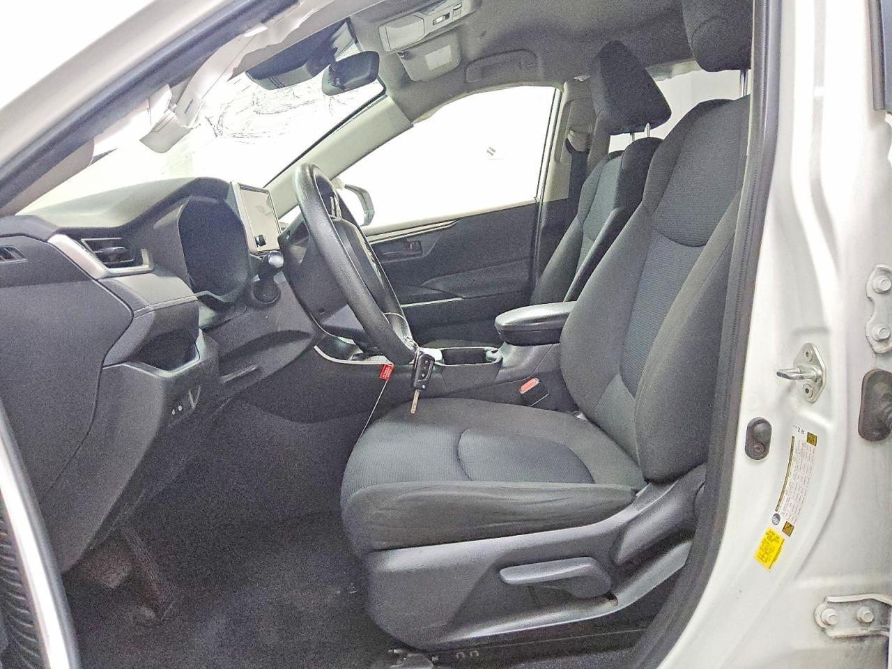 2023 Toyota Rav4 Le - Фото 7