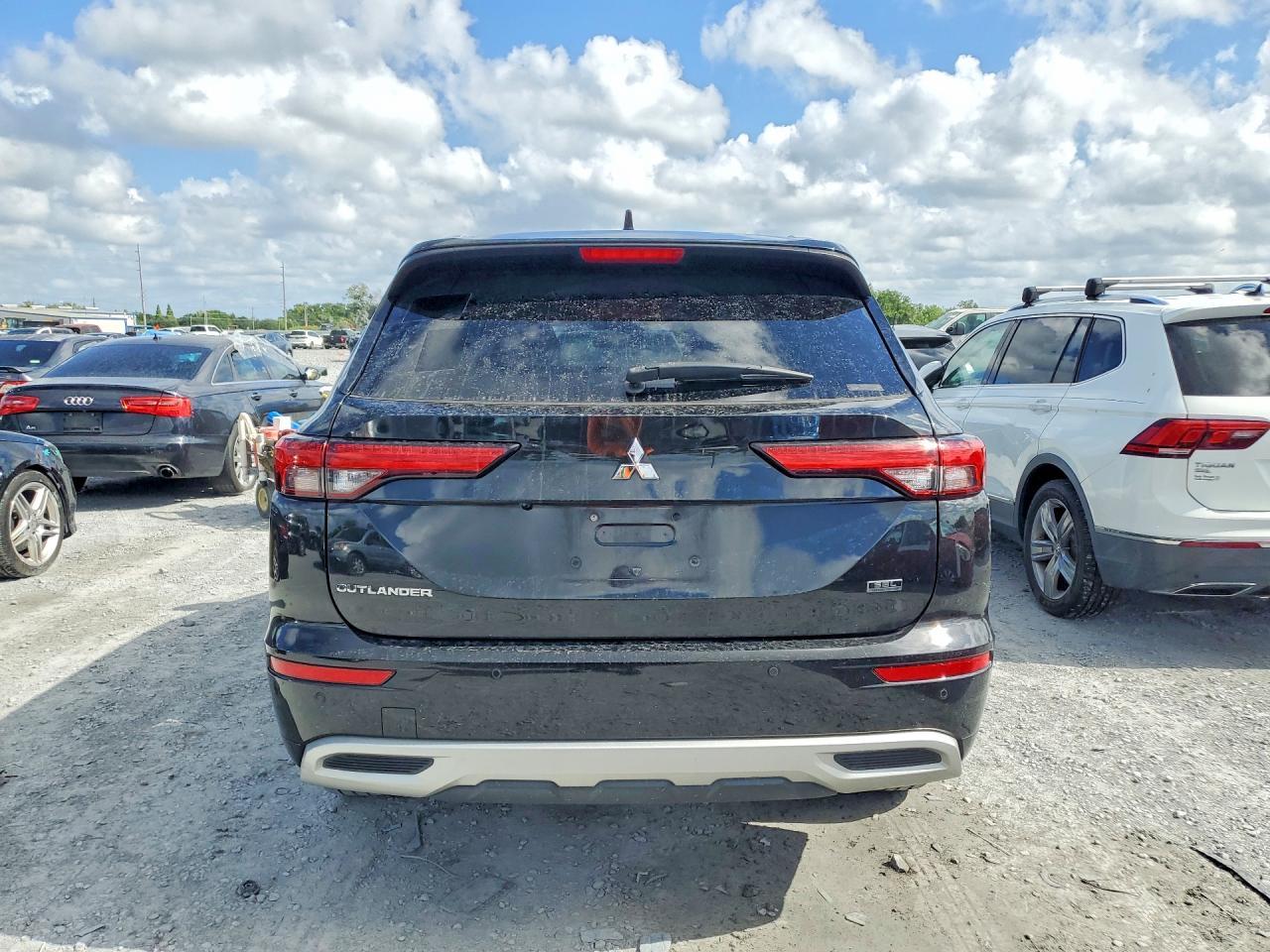 2022 Mitsubishi Outlander Sel - Фото 6