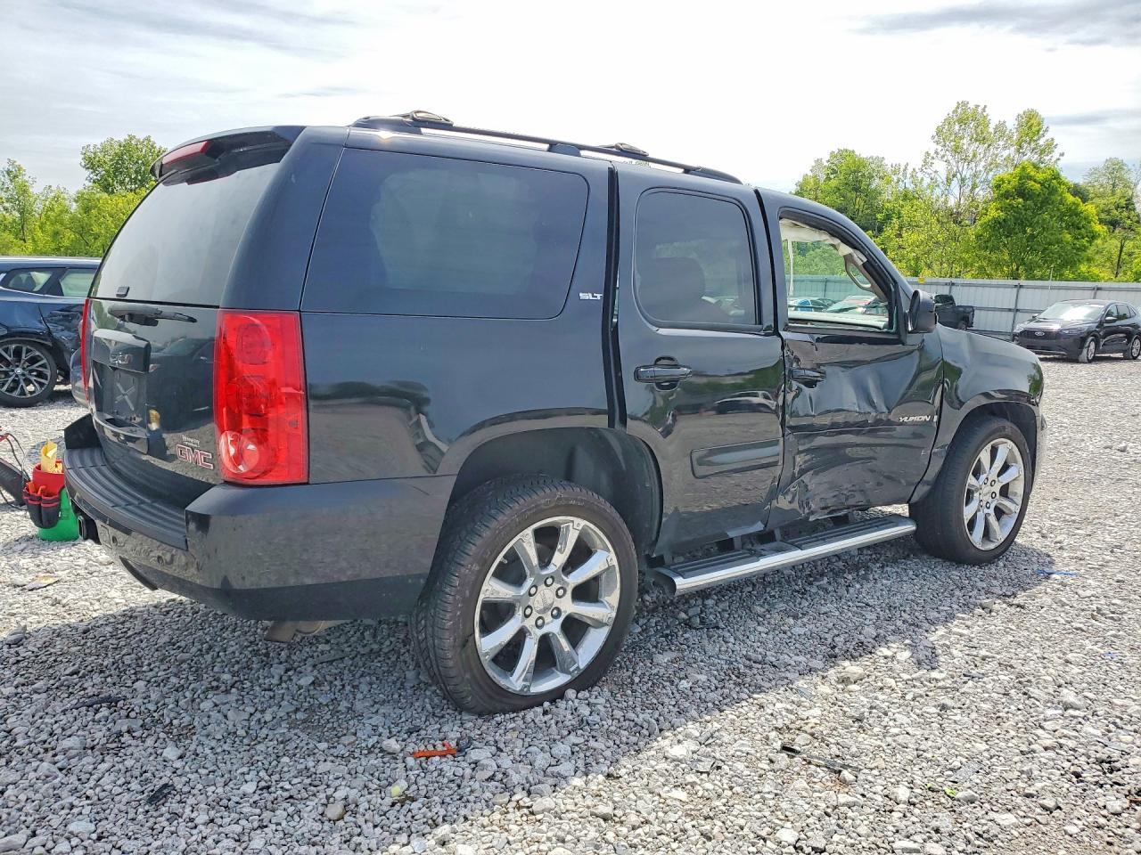 2009 GMC Yukon Slt - Фото 3