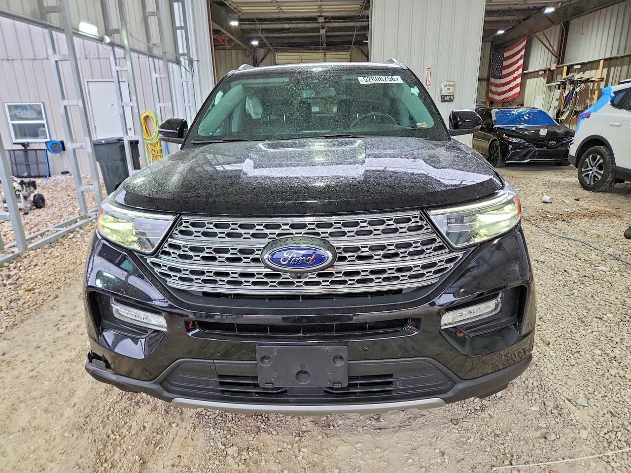 2021 Ford Explorer Limited - Image 5