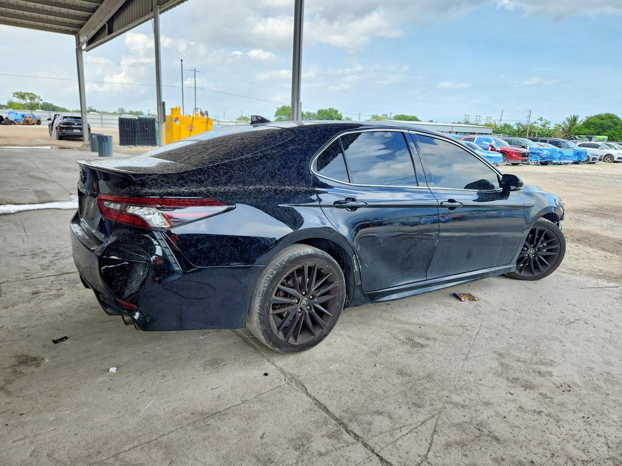 2022 Toyota Camry Xse - Image 3