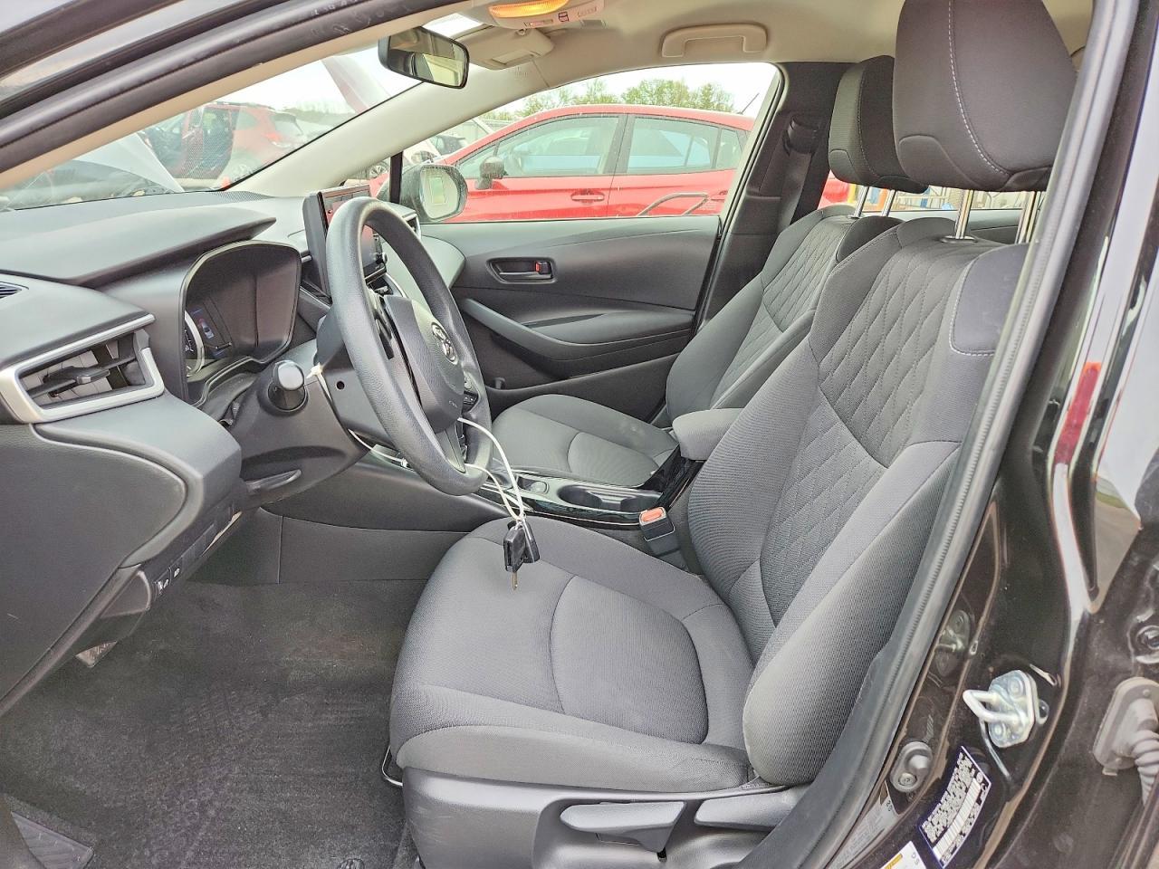 2022 Toyota Corolla Le - Image 7