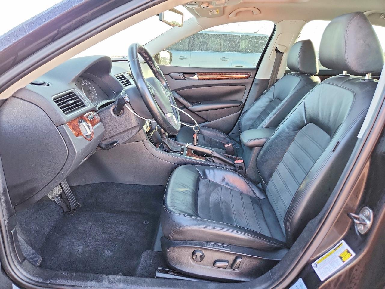 2013 Volkswagen Passat Sel - Image 7