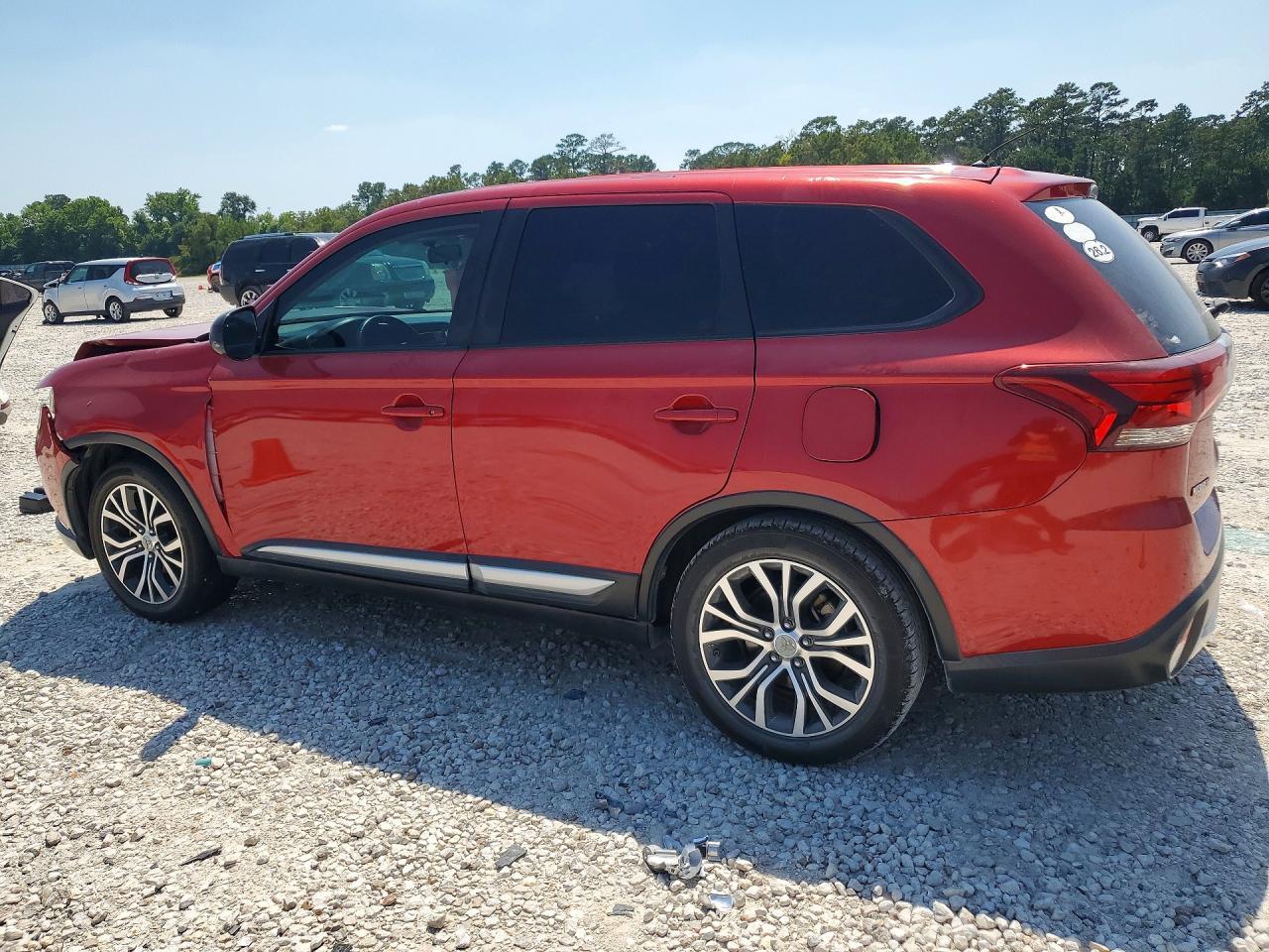 2016 Mitsubishi Outlander Es - Фото 2