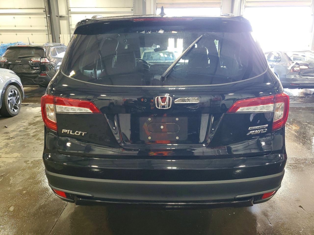 2022 Honda Pilot Se - Фото 6