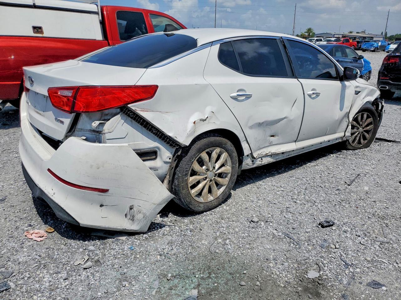 2014 Kia Optima Ex - Image 3