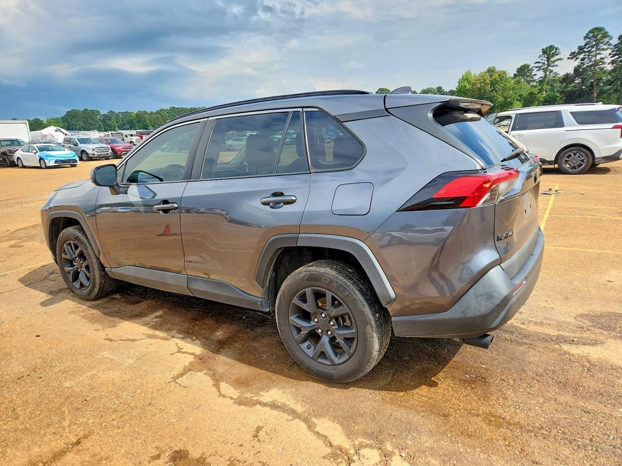 2021 Toyota Rav4 Le - Image 2