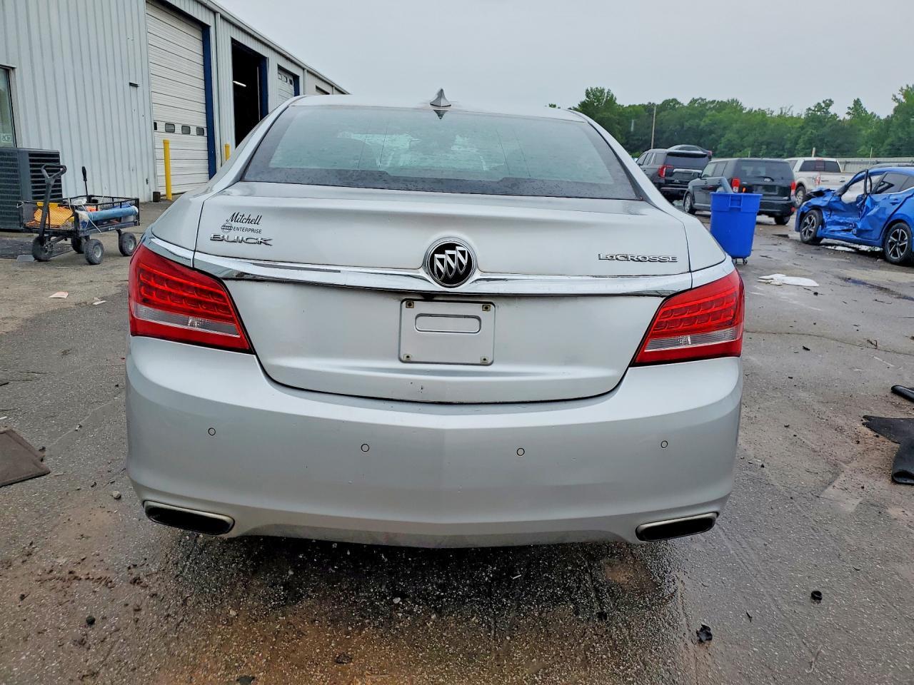 2016 Buick Lacrosse - Image 6