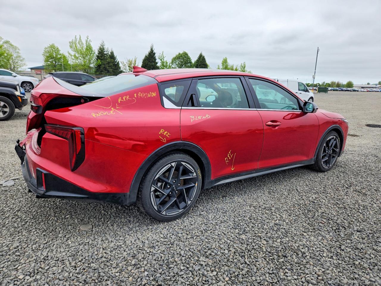 2025 Kia K4 Gt Line - Image 3